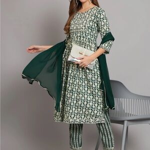 Elegant Green Geometric Patterned three piece suit